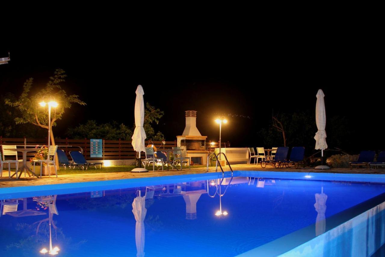 George Studios Vasiliki  Bagian luar foto